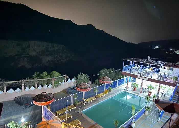 Auberge Les Montagnes du Paradis Your Hidden Retreat in Paradise Valley