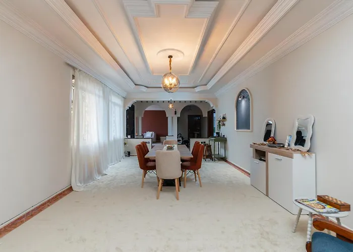 Calm & Spacious Villa - 5Mn Walk To Beach - Work Friendly